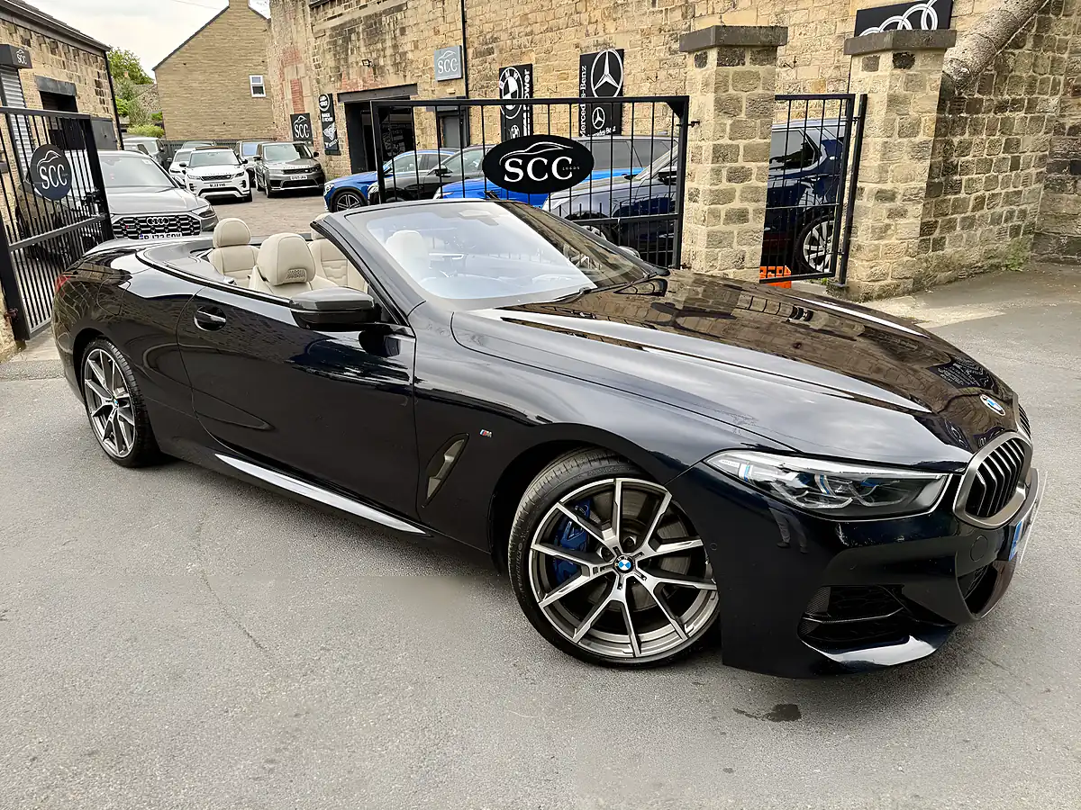 Used 2019 BMW M850i Convertible Carbon Black - Interior and Exterior details 5