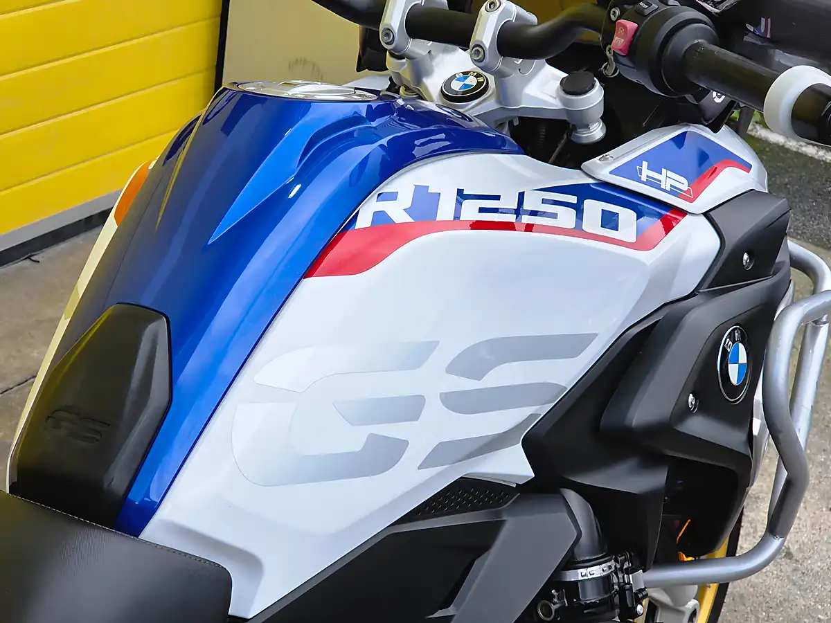 Used 2019 BMW R 1250 GS Rallye Te Multi-Coloured - Interior and Exterior details 14