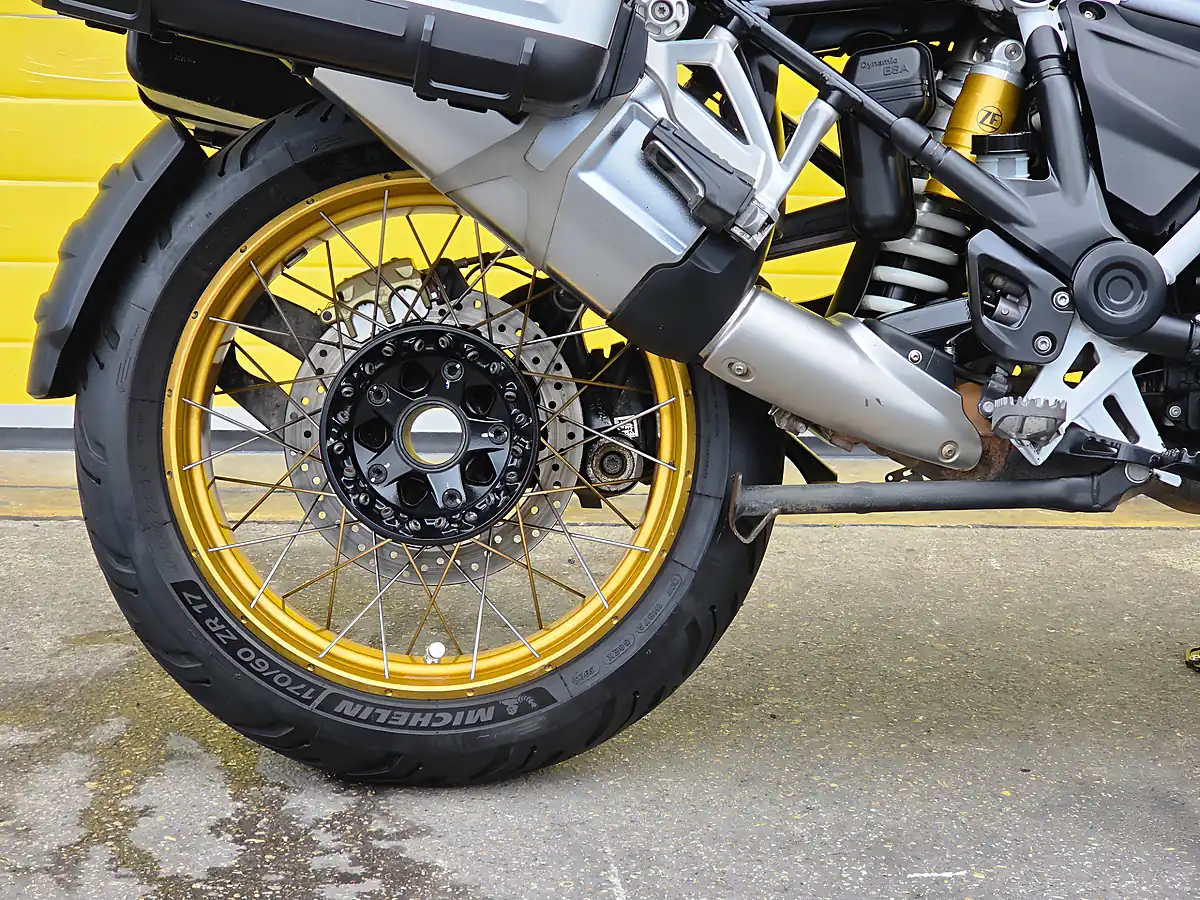 Used 2019 BMW R 1250 GS Rallye Te Multi-Coloured - Interior and Exterior details 8