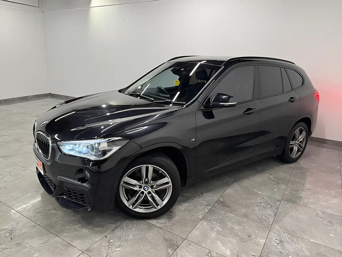 Used 2019 BMW X1 M Sport Black Sapphire - Interior and Exterior details 4