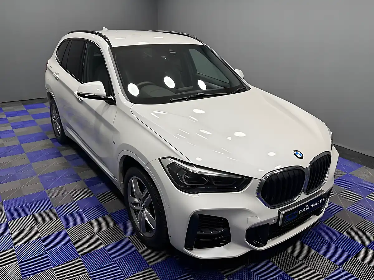Used 2019 BMW X1 M Sport Mineral White - Interior and Exterior details 15