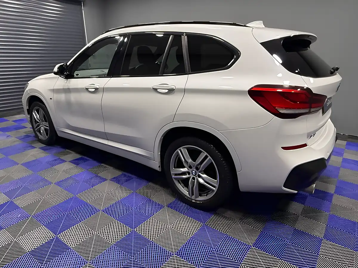 Used 2019 BMW X1 M Sport Mineral White - Interior and Exterior details 6
