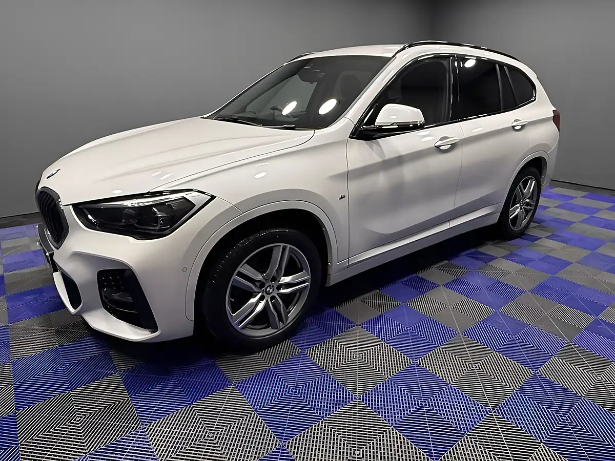 Used 2019 BMW X1 M Sport Mineral White - Interior and Exterior details 8