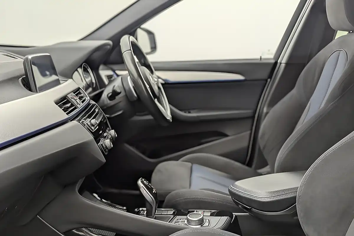 Used 2019 BMW X1 M Sport White - Interior and Exterior details 12
