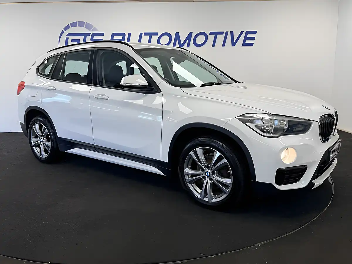 Used 2019 BMW X1 S-Drive Sport Alpine White - Interior and Exterior details 15