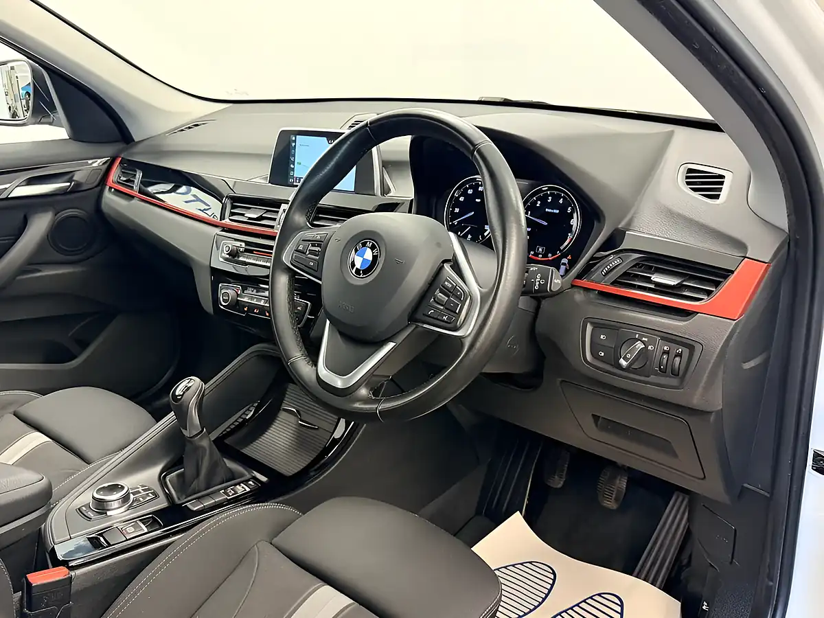 Used 2019 BMW X1 S-Drive Sport Alpine White - Interior and Exterior details 17