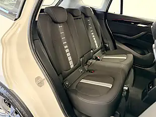 Used 2019 BMW X1 S-Drive Sport Alpine White - Interior and Exterior details 4