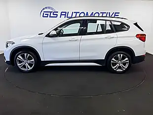Used 2019 BMW X1 S-Drive Sport Alpine White - Interior and Exterior details 5