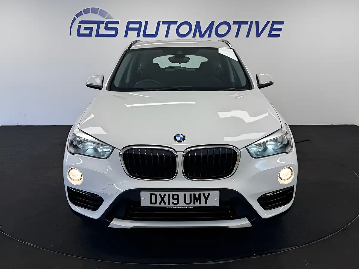 Used 2019 BMW X1 S-Drive Sport Alpine White - Interior and Exterior details 6