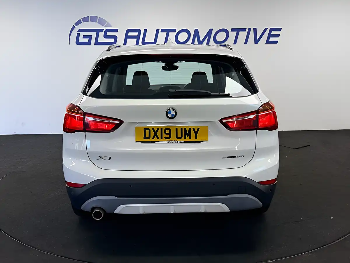 Used 2019 BMW X1 S-Drive Sport Alpine White - Interior and Exterior details 9