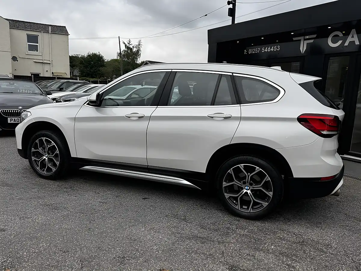 Used 2019 BMW X1 Xline White - Interior and Exterior details 6