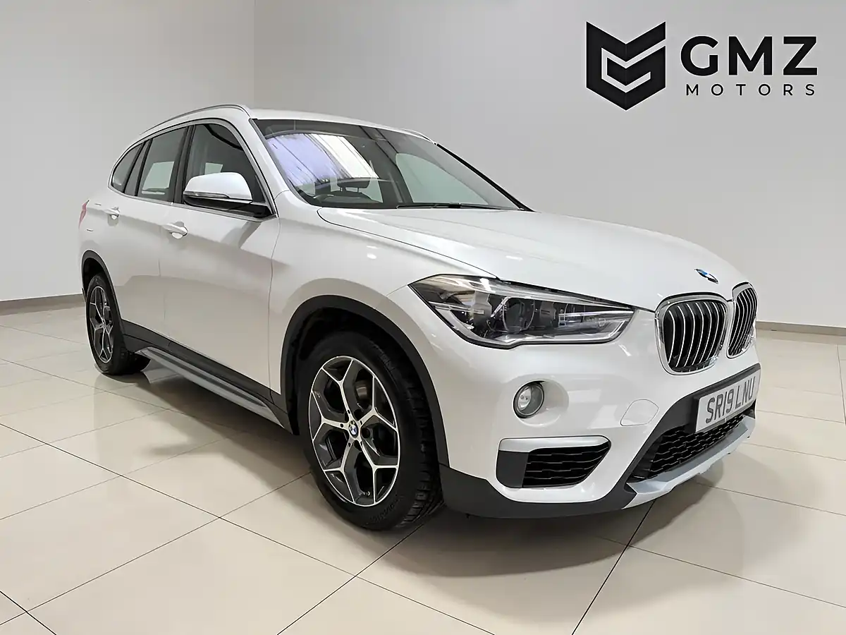 Used 2019 BMW X1 Xline White - Front View