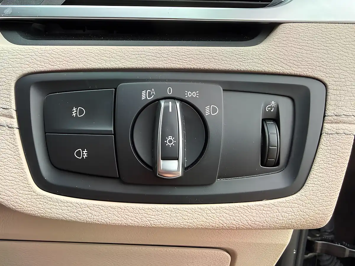 Used 2019 BMW X2 Sport Black - Interior and Exterior details 16