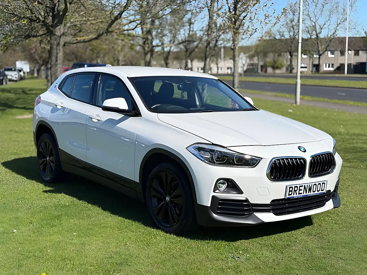 Used 2019 BMW X2 Sport White - Front View