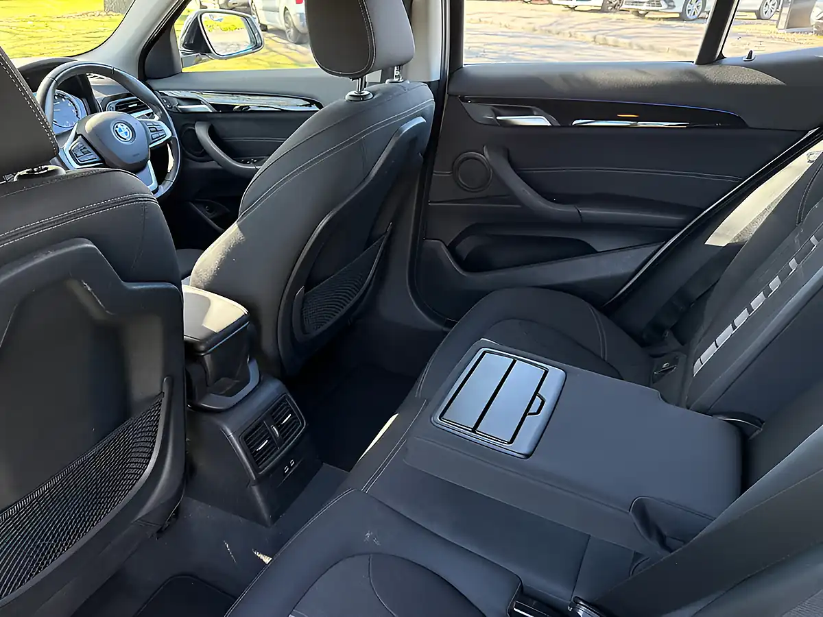 Used 2019 BMW X2 Sport White - Interior and Exterior details 15