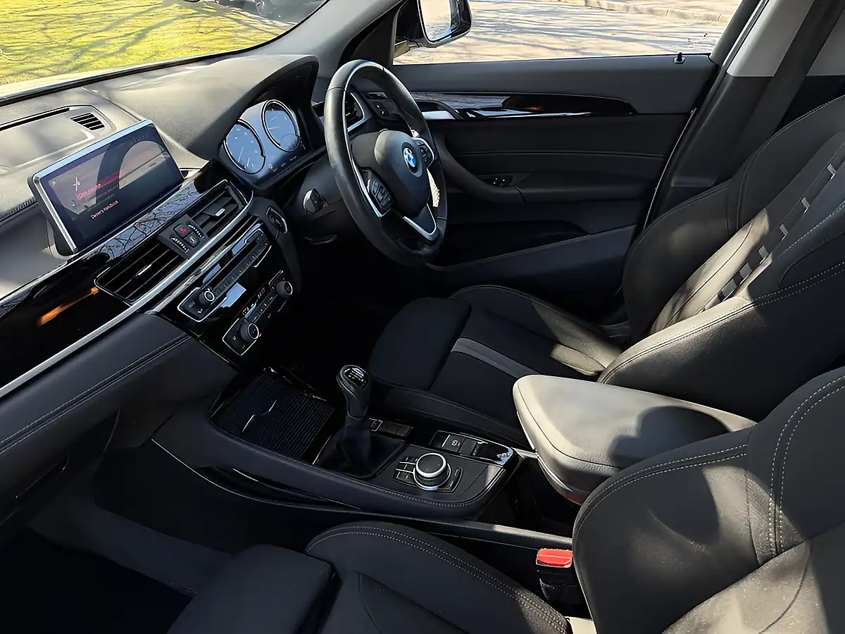 Used 2019 BMW X2 Sport White - Interior and Exterior details 16