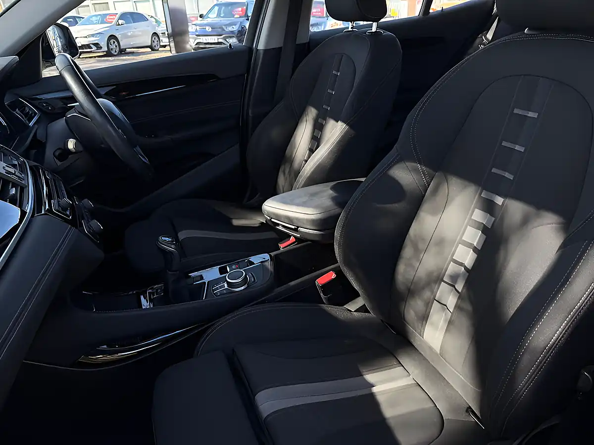 Used 2019 BMW X2 Sport White - Interior and Exterior details 17