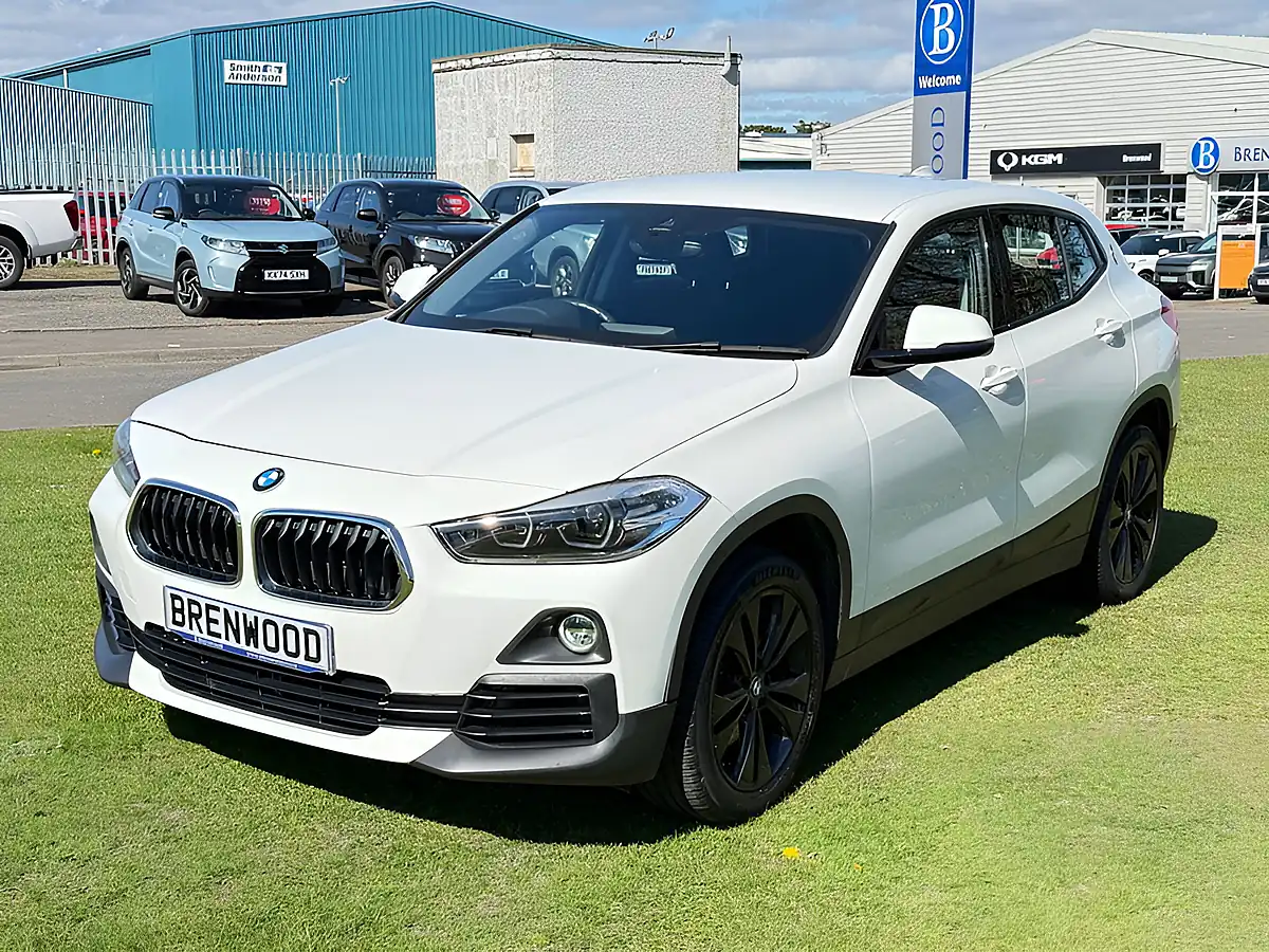 Used 2019 BMW X2 Sport White - Interior and Exterior details 4