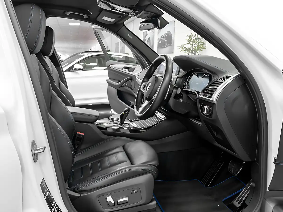 Used 2019 BMW X3 M Sport Alpine White - Interior and Exterior details 15