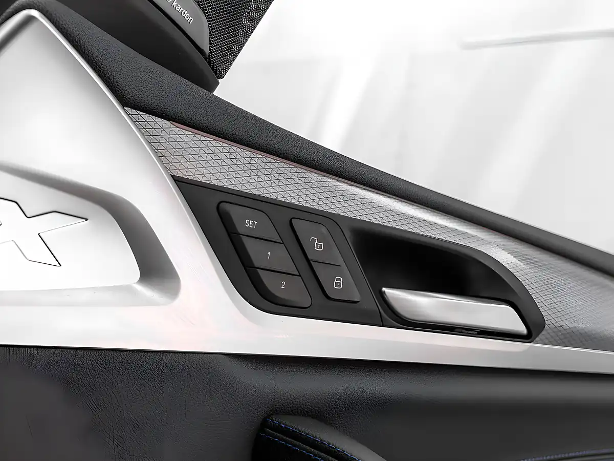 Used 2019 BMW X3 M Sport Alpine White - Interior and Exterior details 15