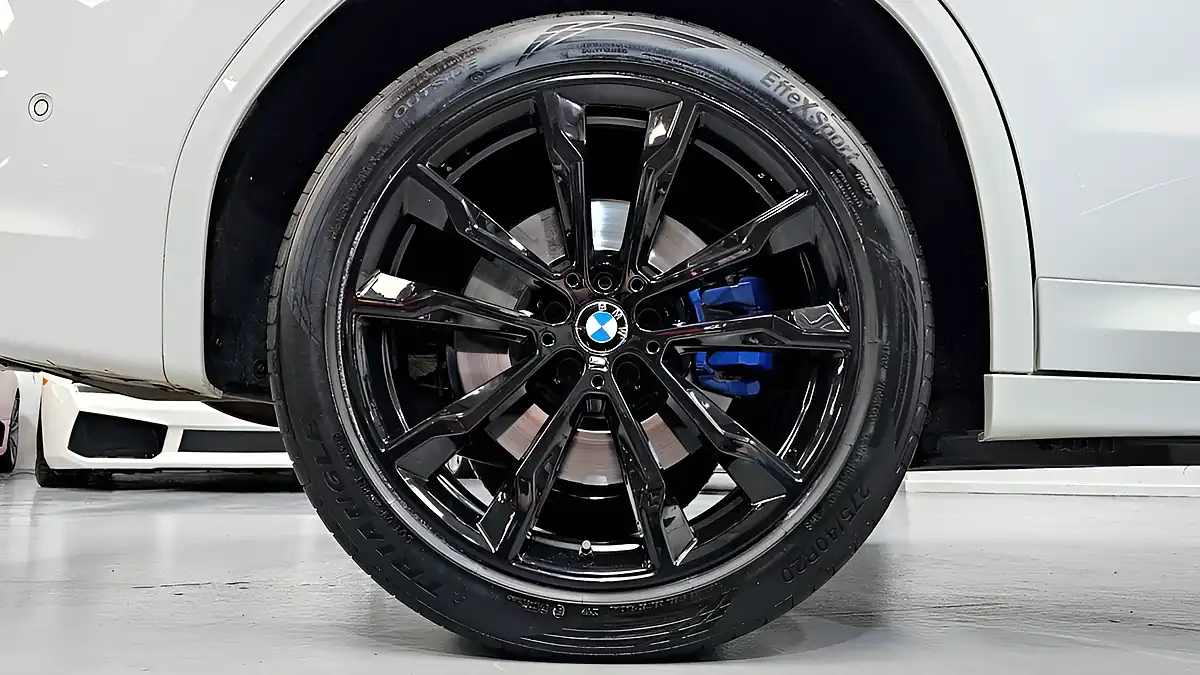 Used 2019 BMW X3 M Sport Alpine White - Interior and Exterior details 13