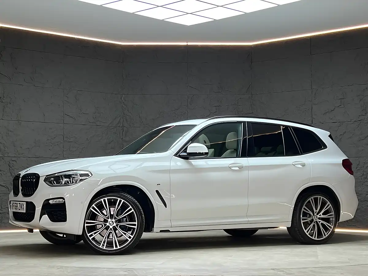 Used 2019 BMW X3 M Sport Alpine White - Interior and Exterior details 10