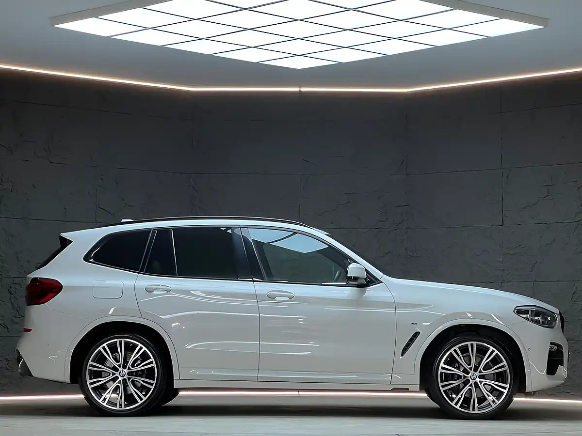 Used 2019 BMW X3 M Sport Alpine White - Interior and Exterior details 15