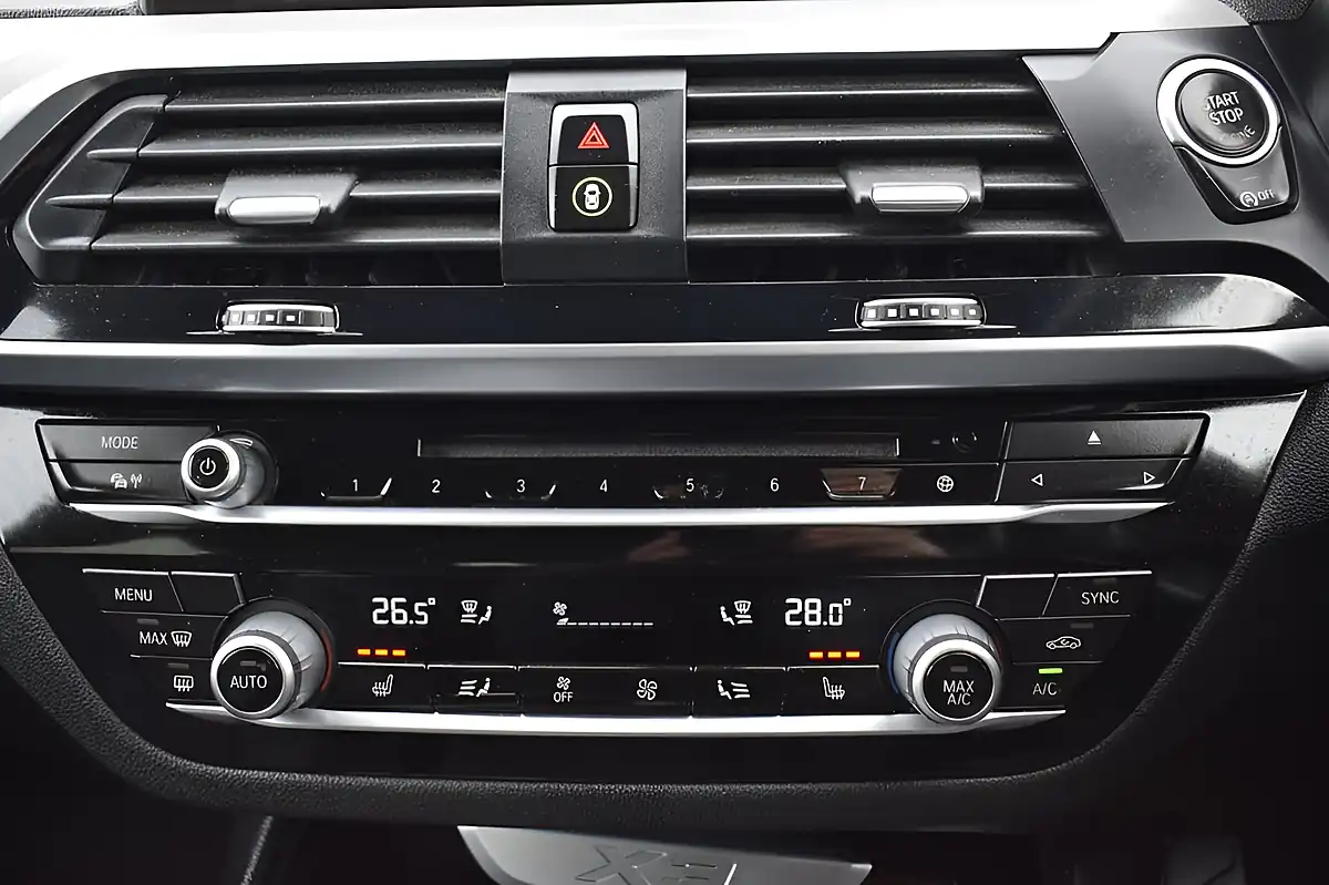 Used 2019 BMW X3 M Sport Glacier Silver - Interior and Exterior details 7
