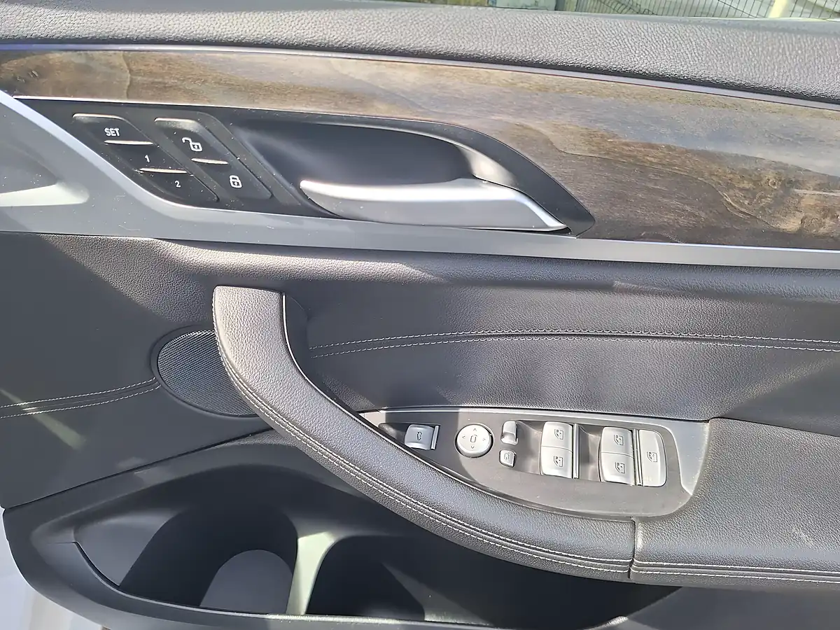 Used 2019 BMW X3 M Sport White - Interior and Exterior details 16