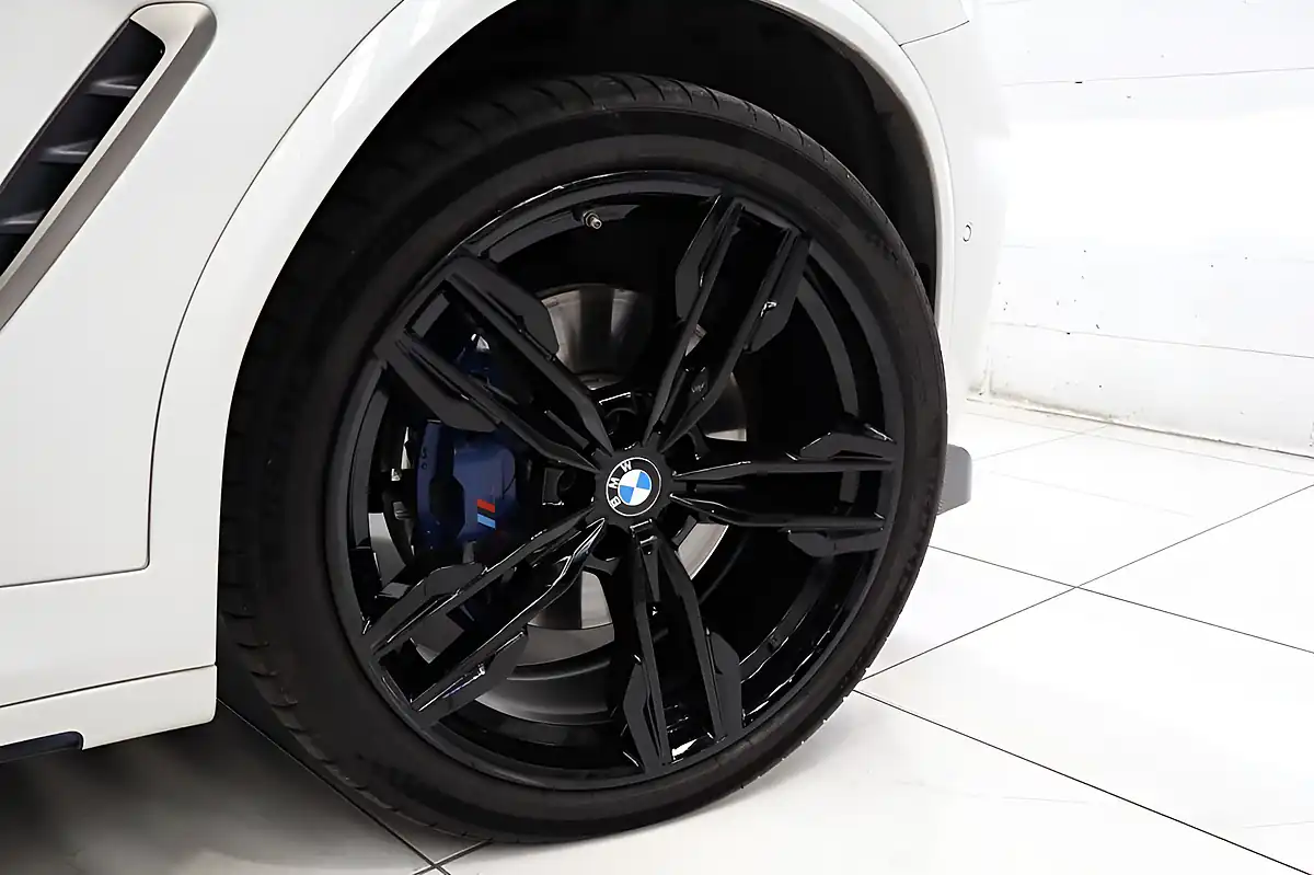 Used 2019 BMW X3 M40i Alpine White - Interior and Exterior details 20
