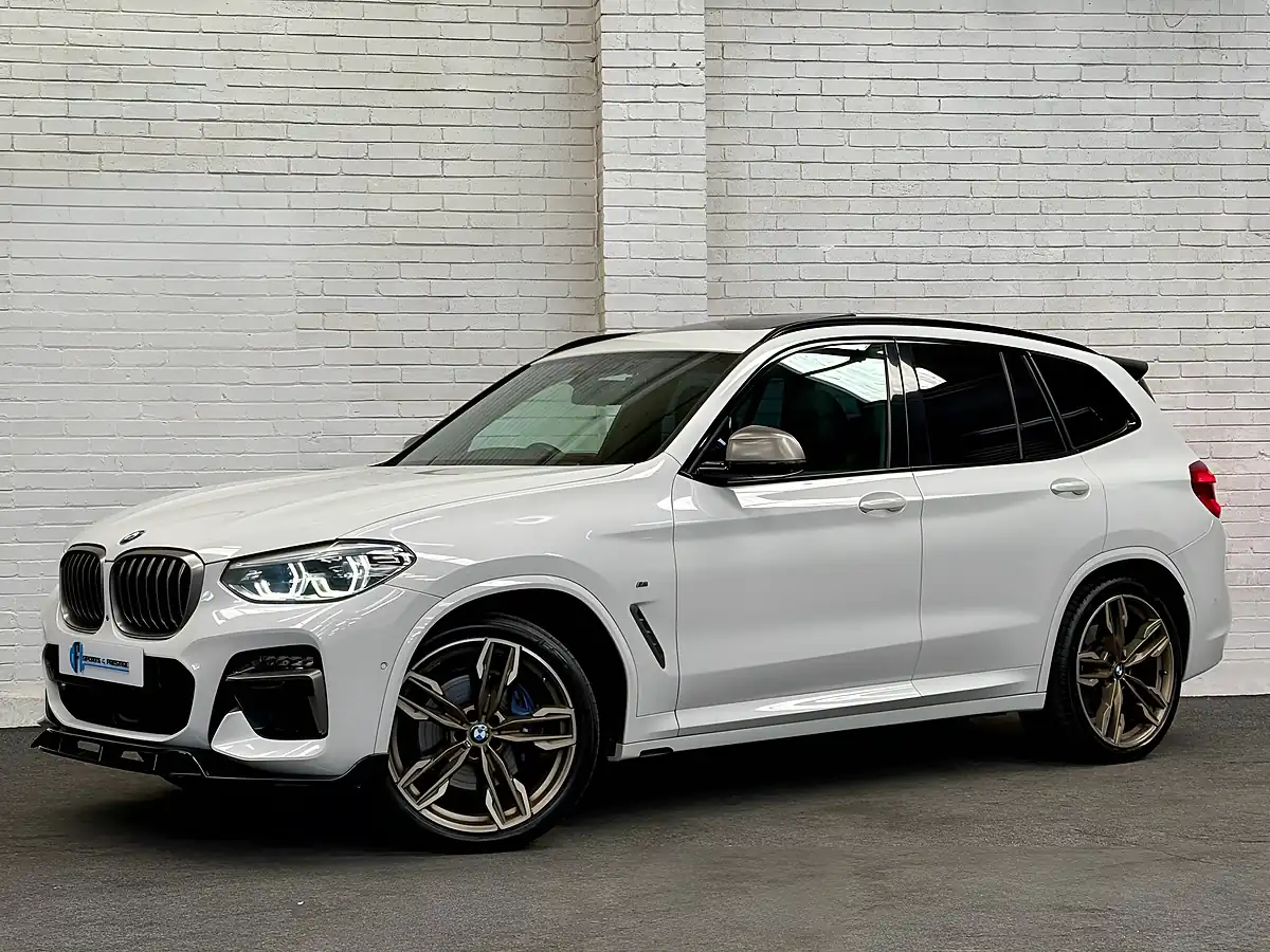 Used 2019 BMW X3 White - Front View