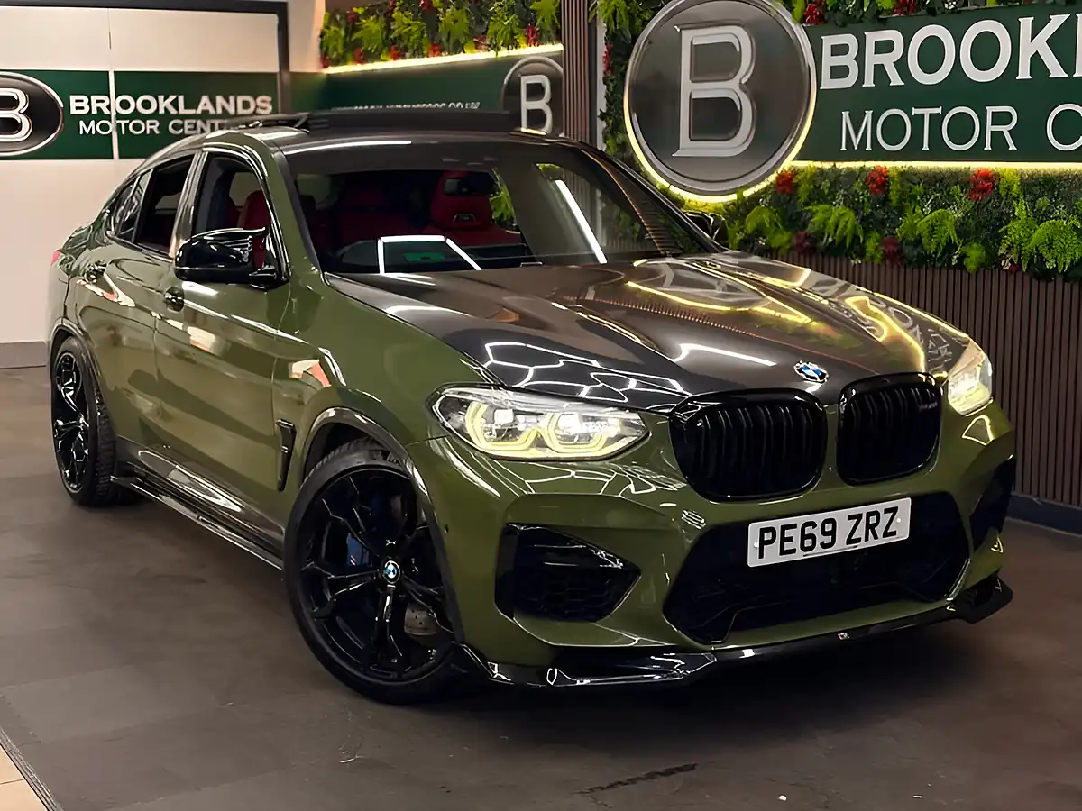 Used 2019 BMW X4 M Competition Green - Front View