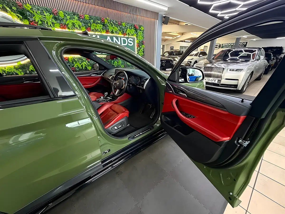 Used 2019 BMW X4 M Competition Green - Interior and Exterior details 13