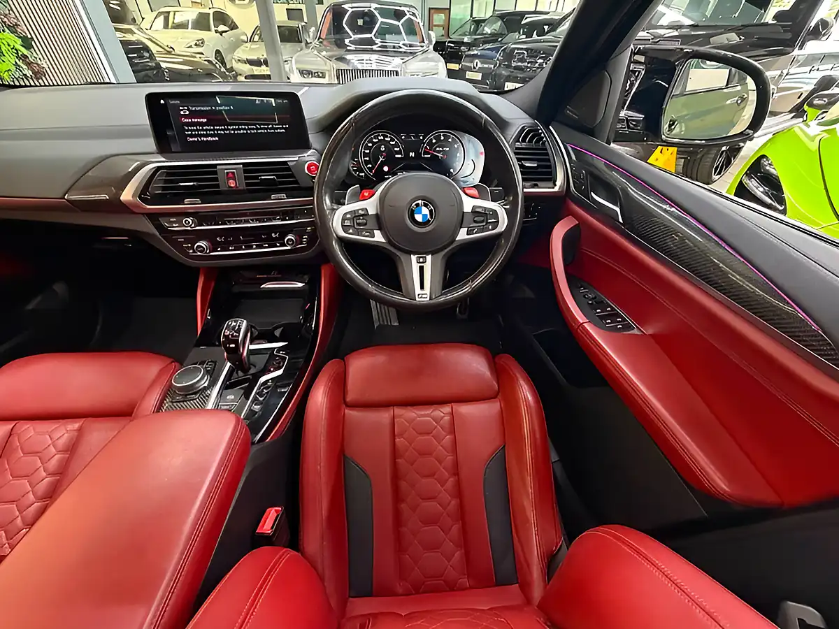 Used 2019 BMW X4 M Competition Green - Interior and Exterior details 14