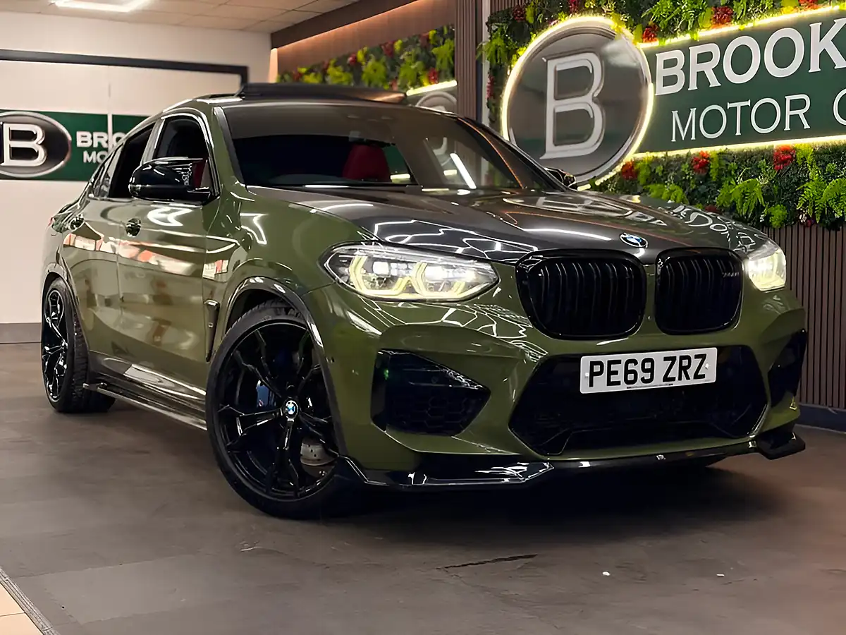 Used 2019 BMW X4 M Competition Green - Interior and Exterior details 3