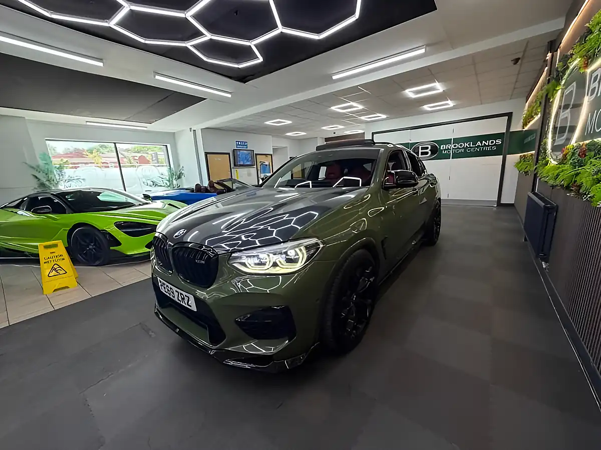 Used 2019 BMW X4 M Competition Green - Interior and Exterior details 5