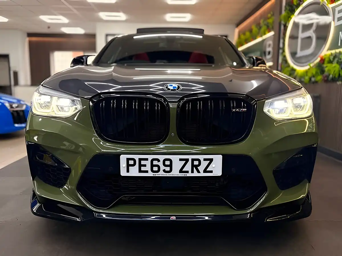 Used 2019 BMW X4 M Competition Green - Interior and Exterior details 6