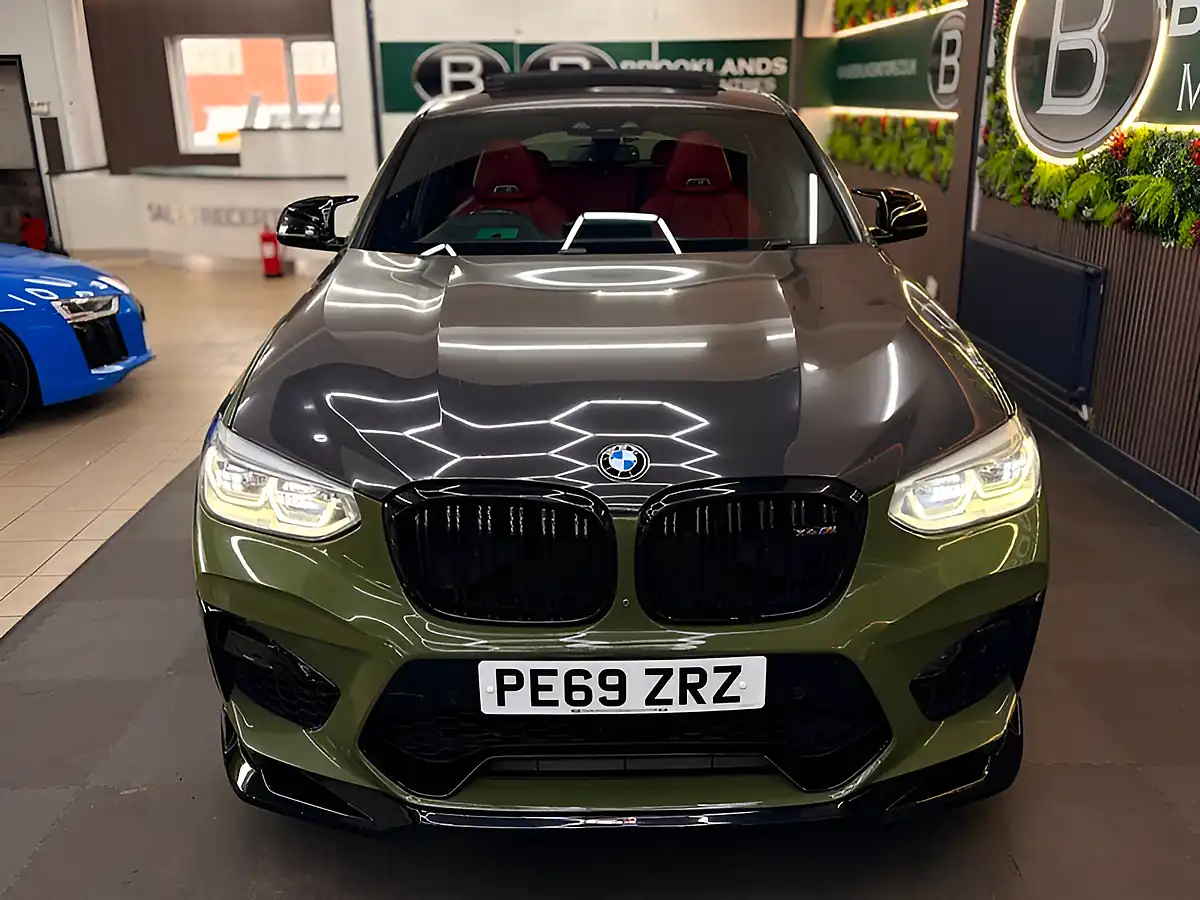 Used 2019 BMW X4 M Competition Green - Interior and Exterior details 8