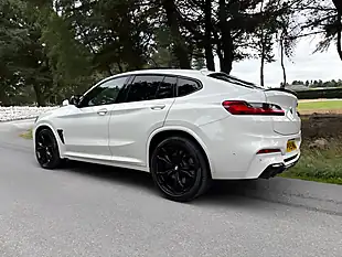 Used 2019 BMW X4 M Competition White - Interior and Exterior details 11
