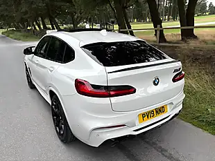 Used 2019 BMW X4 M Competition White - Interior and Exterior details 12