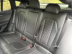 Used 2019 BMW X4 M Competition White - Interior and Exterior details 15