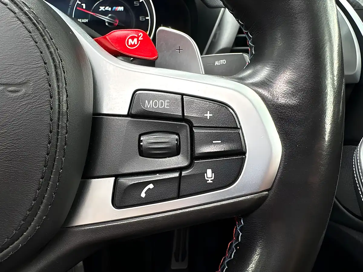 Used 2019 BMW X4 M Competition White - Interior and Exterior details 17