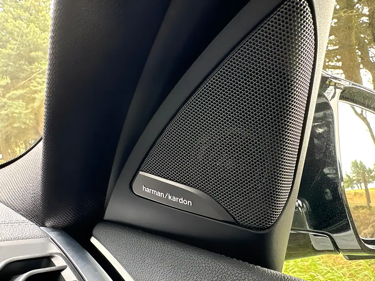 Used 2019 BMW X4 M Competition White - Interior and Exterior details 18