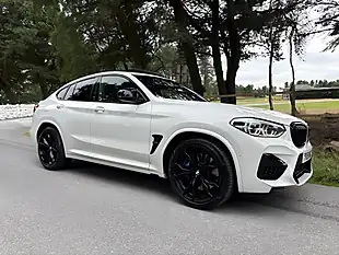 Used 2019 BMW X4 M Competition White - Interior and Exterior details 2