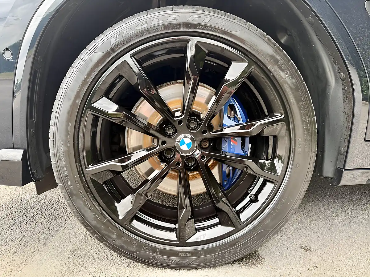 Used 2019 BMW X4 M Sport Black - Interior and Exterior details 6