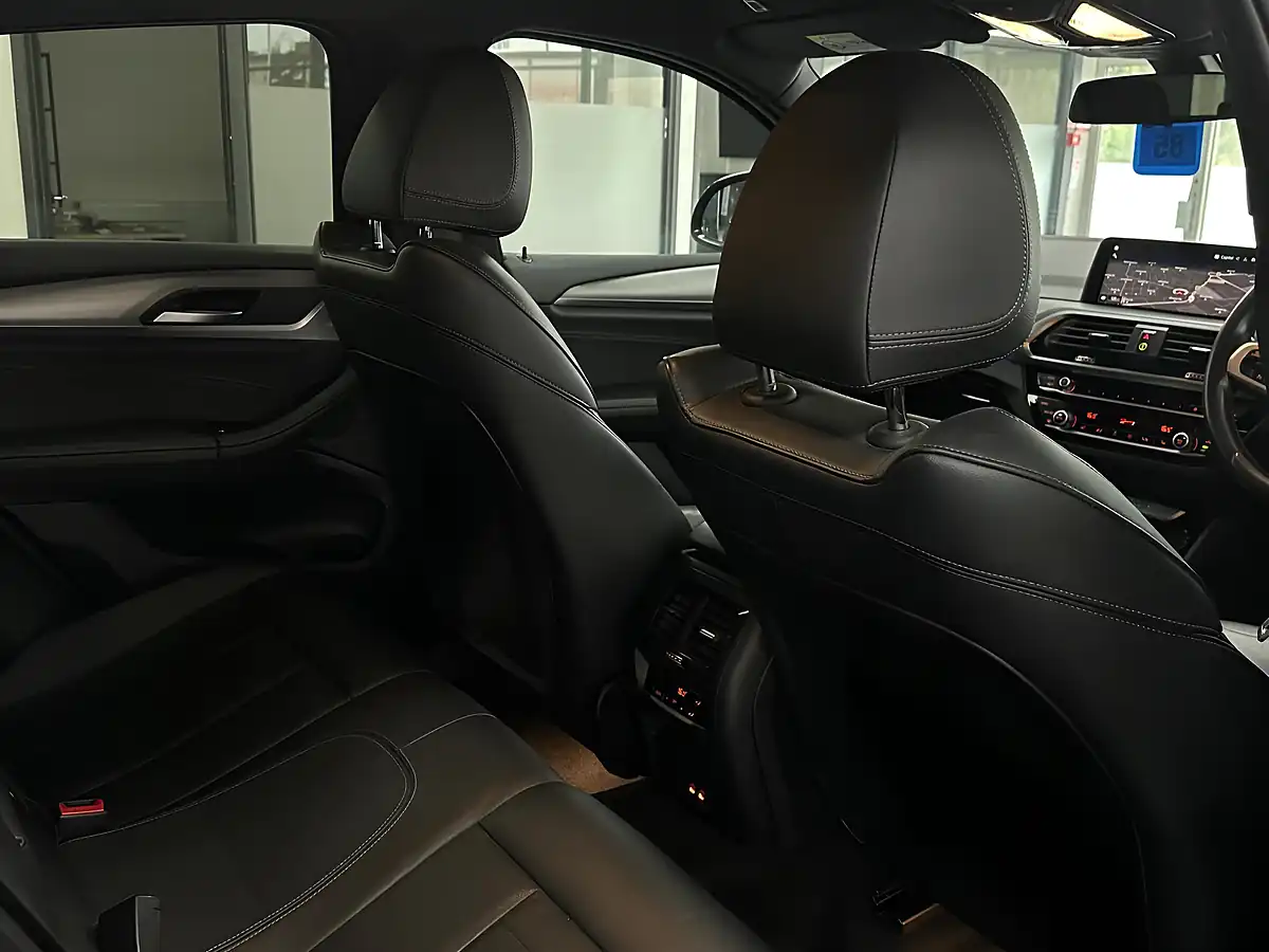 Used 2019 BMW X4 M Sport Black - Interior and Exterior details 18