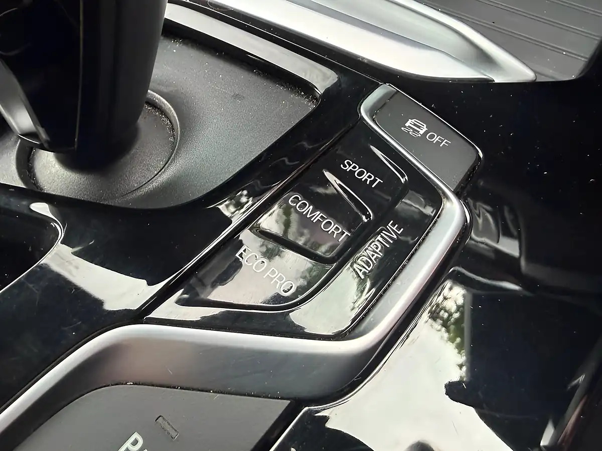 Used 2019 BMW X4 M Sport White - Interior and Exterior details 17