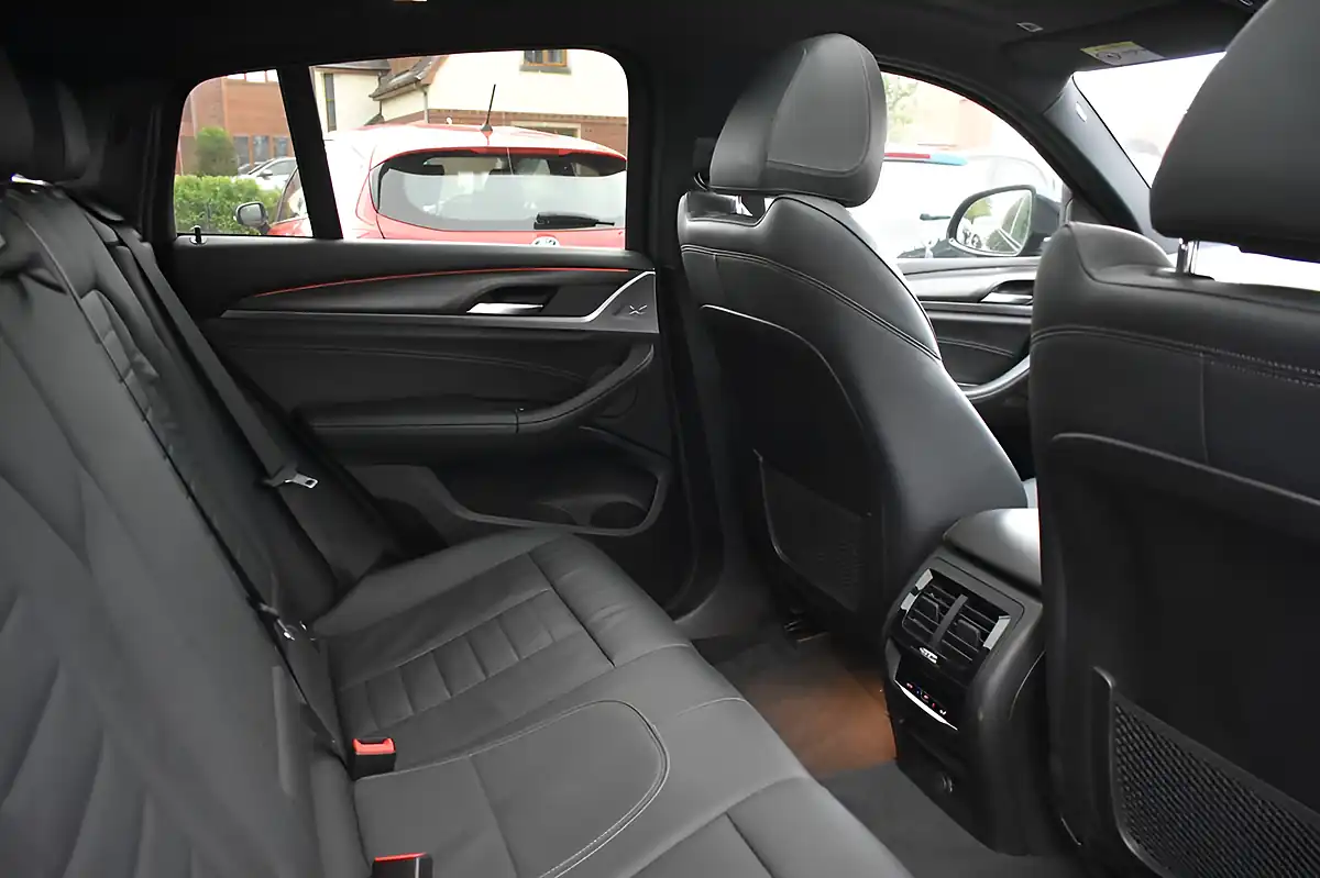 Used 2019 BMW X4 M Sport X Black - Interior and Exterior details 10