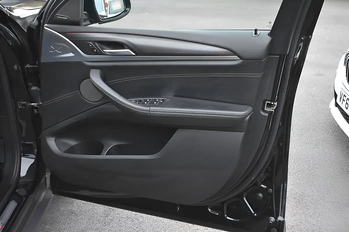 Used 2019 BMW X4 M Sport X Black - Interior and Exterior details 9