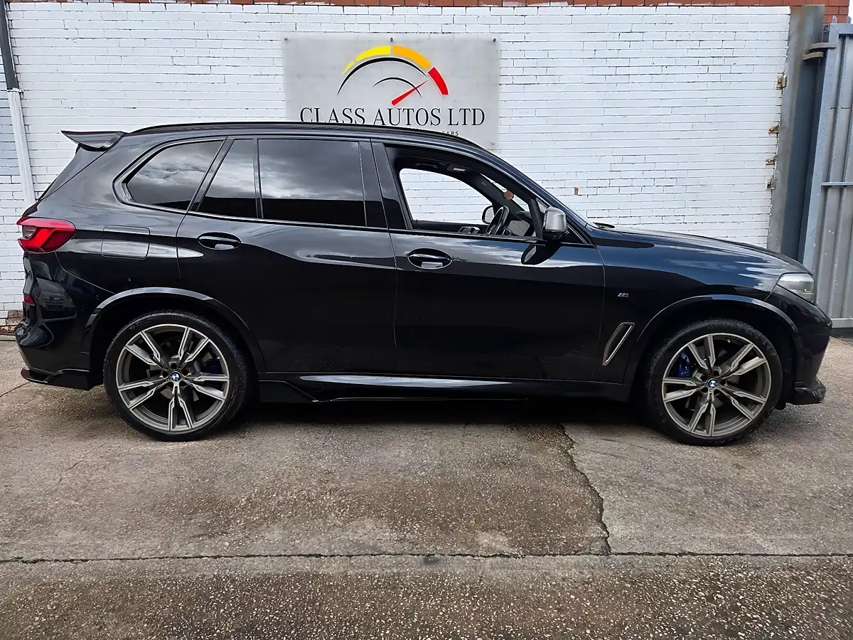 Used 2019 BMW X5 Auto Xdrive Black - Interior and Exterior details 6